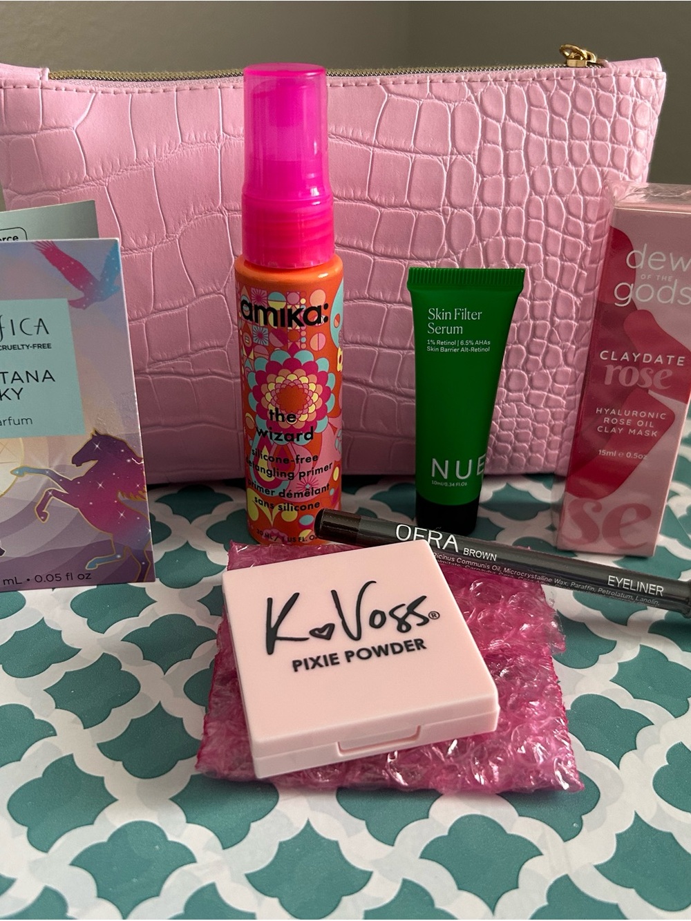 7 pc beauty products set